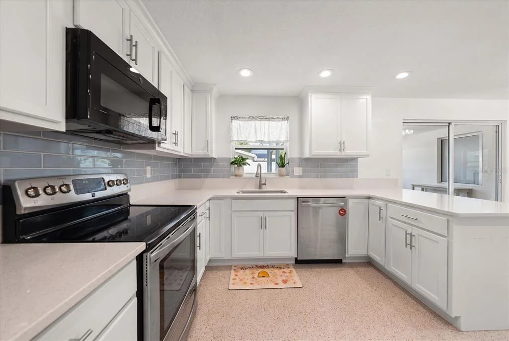 Photo of 1690 PINEHURST ROAD
