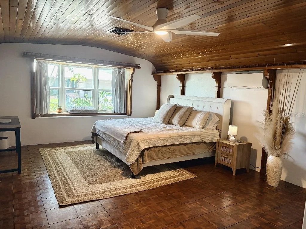 Photo of 154 LOOKOUT POINT DRIVE