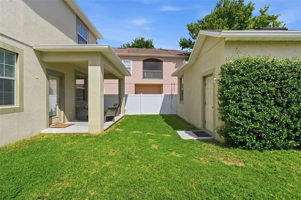 Photo of 6829 SUNDROP STREET