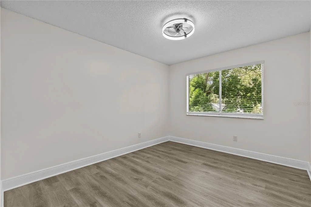 Photo of 1785 SUMMIT CHASE AVENUE