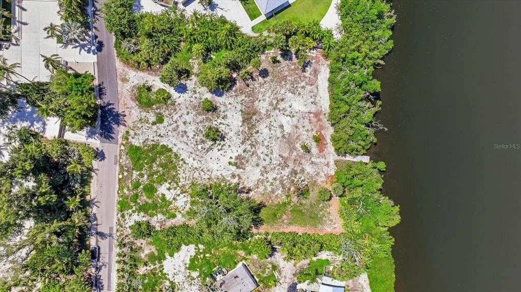 Photo of 7723 SANDERLING ROAD