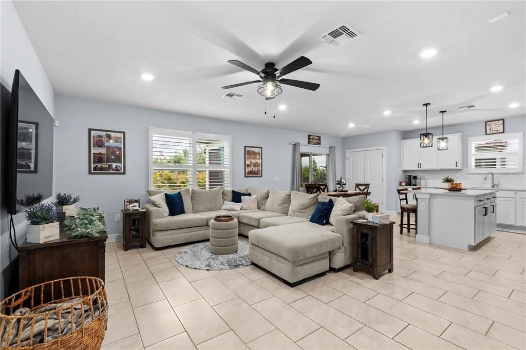 Photo of 9109 ROYAL RIVER CIRCLE