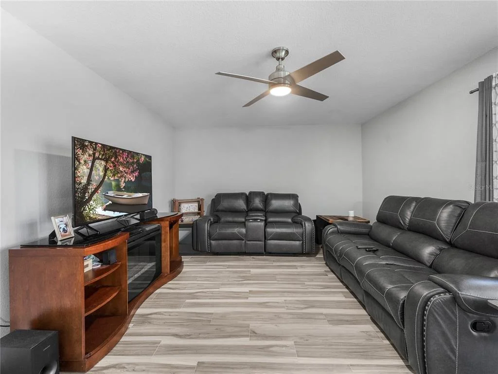 Photo of Unit A at 622 FAIRWAYS CIRCLE
