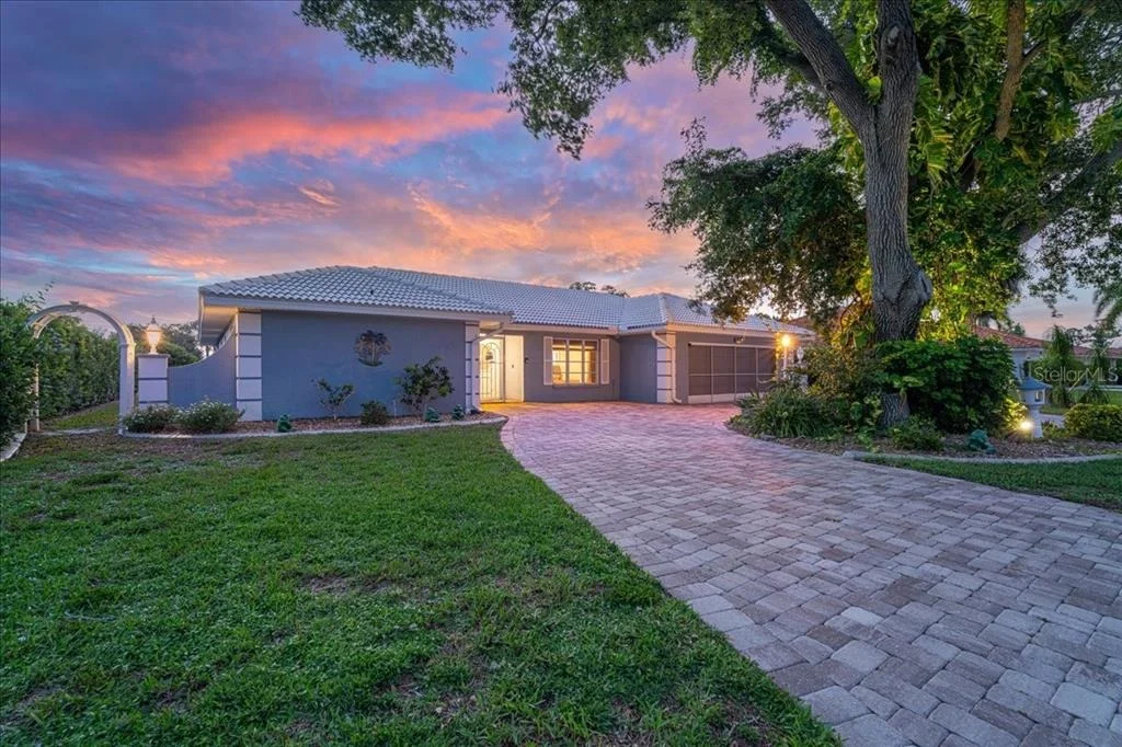 Photo of 413 SIGNORELLI DRIVE