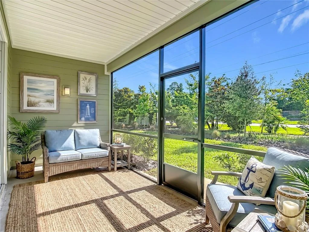Photo of 2183 RAGLAN CIRCLE