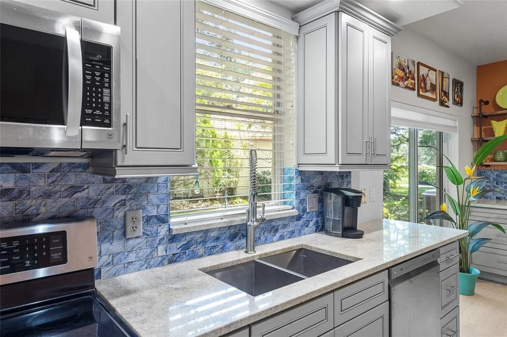 Photo of 6662 OAKBROOKE CIRCLE