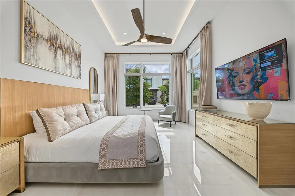 Photo of 900 GOLDEN BEAR DRIVE