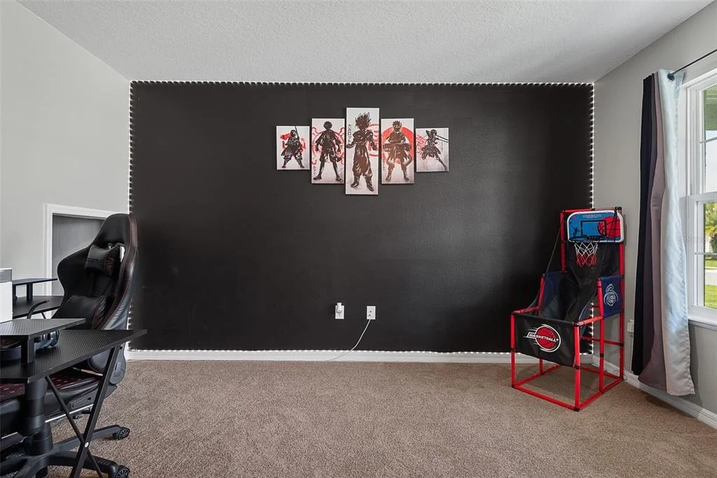 Photo of 123 OAKLEAF WAY