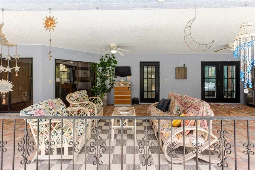 Photo of 14692 LINDEN DRIVE