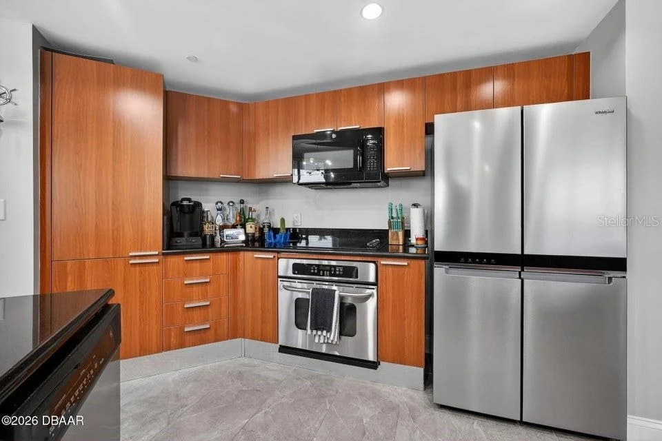 Photo of Unit 10021 at 231 RIVERSIDE DRIVE
