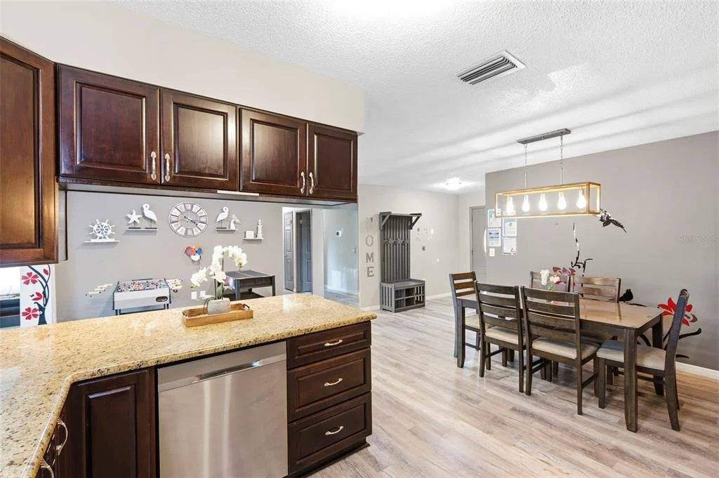 Photo of 2460 BEACON GROVES BOULEVARD