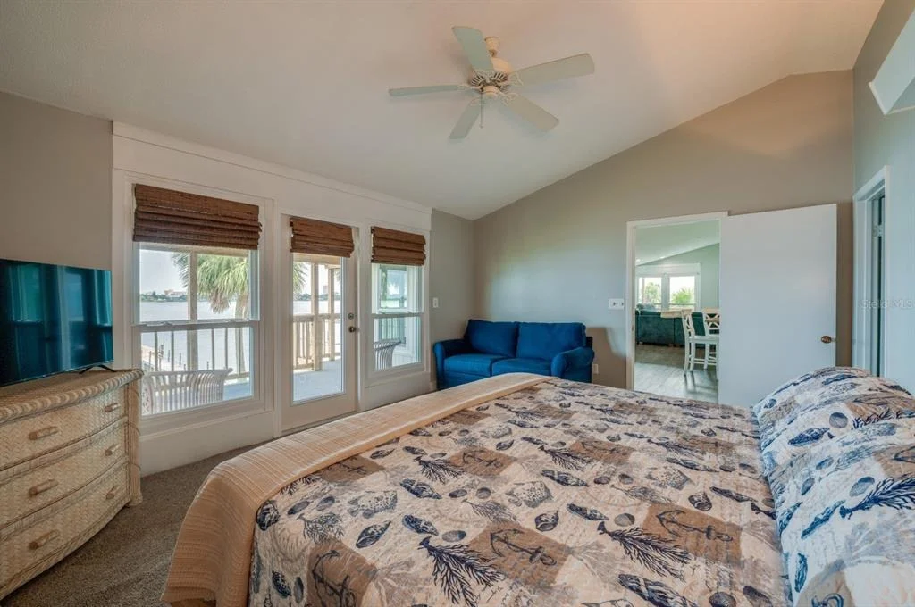 Photo of 1633 RIVERSIDE DRIVE