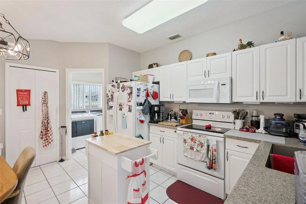 Photo of 2563 SHEFFIELD DRIVE
