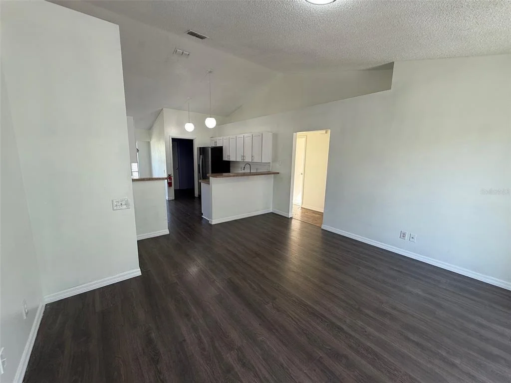 Photo of 13102 LINDEN DRIVE