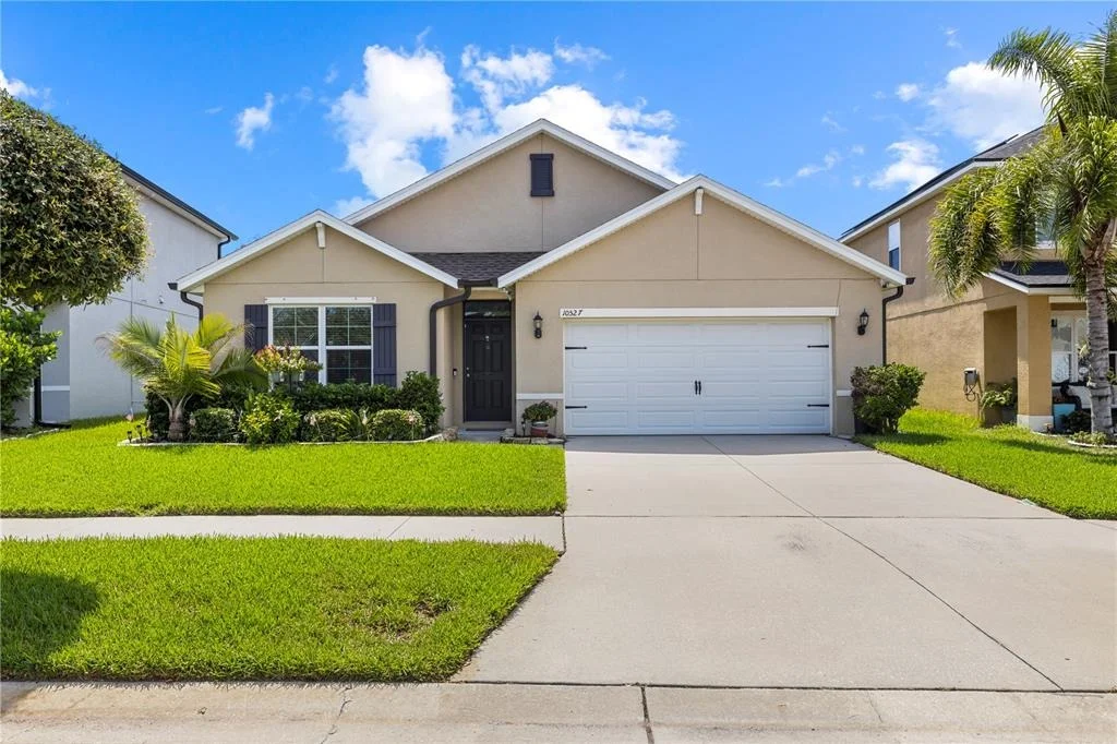 Photo of 10527 PARK MEADOWBROOKE DRIVE