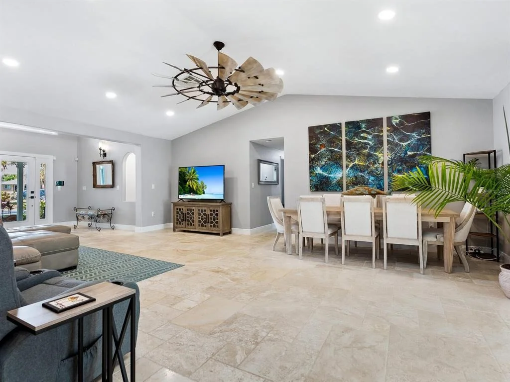 Photo of 221 LYCHEE ROAD