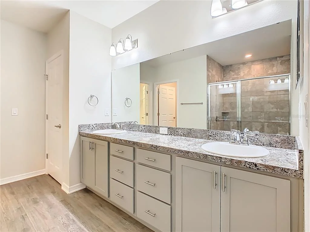 Photo of 1015 CORSO DRIVE