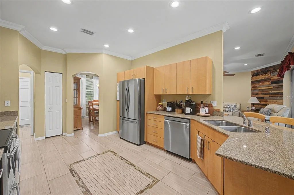 Photo of 2216 PINECREST DRIVE