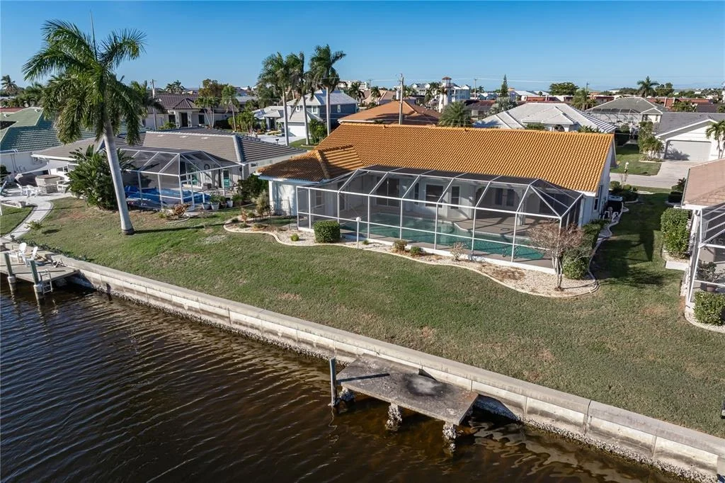 Photo of 1119 VIA FORMIA