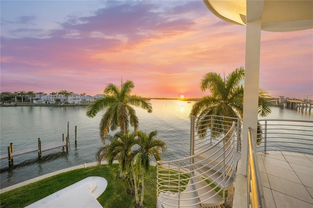 Photo of 1400 SIESTA DRIVE