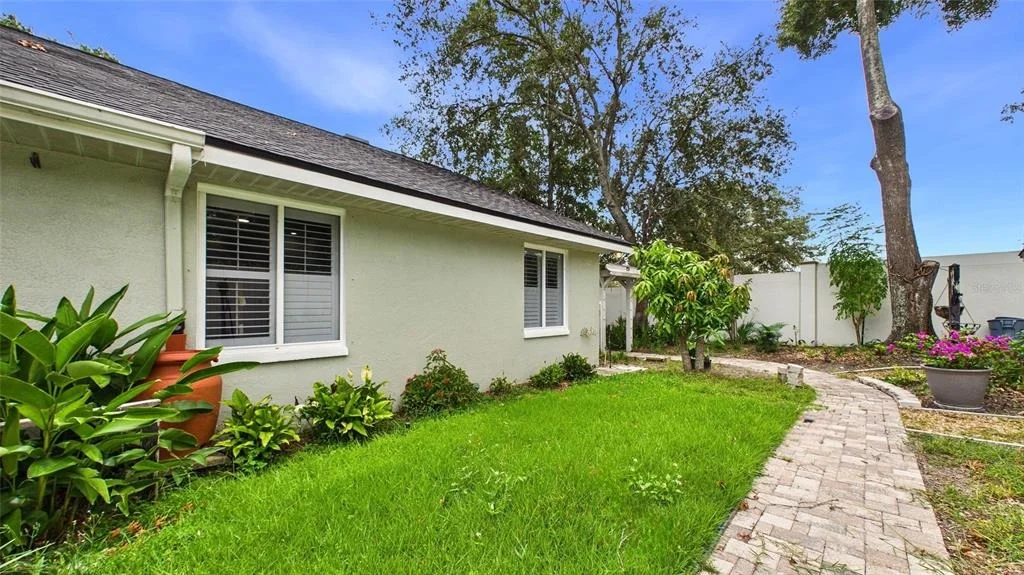 Photo of 7225 RIVER FOREST LANE