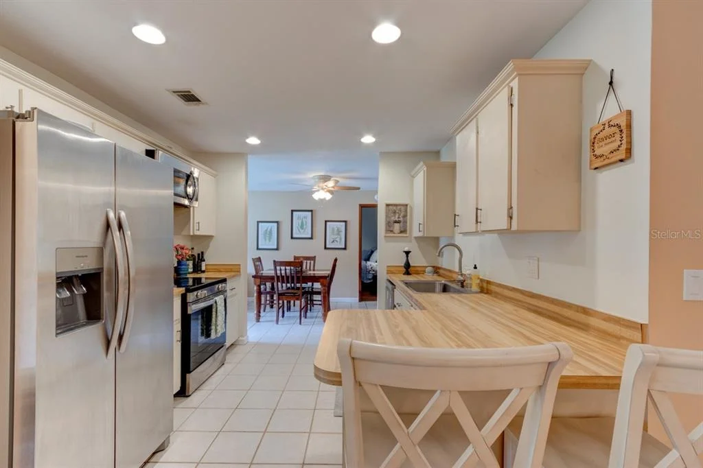 Photo of 16 LAUREL OAKS CIRCLE