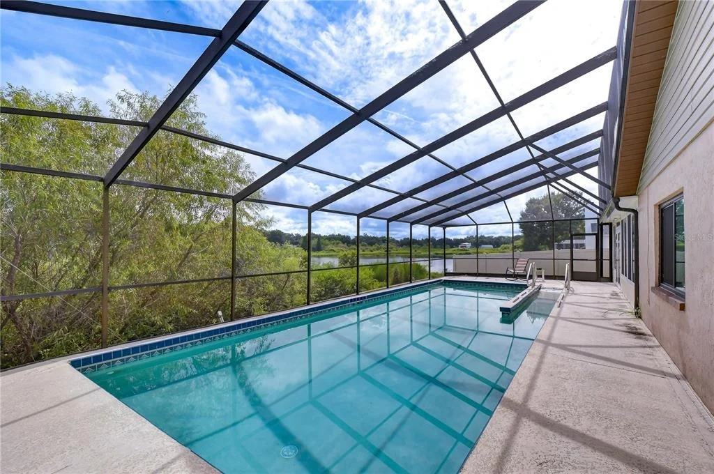 Photo of 659 TIMBER POND DRIVE