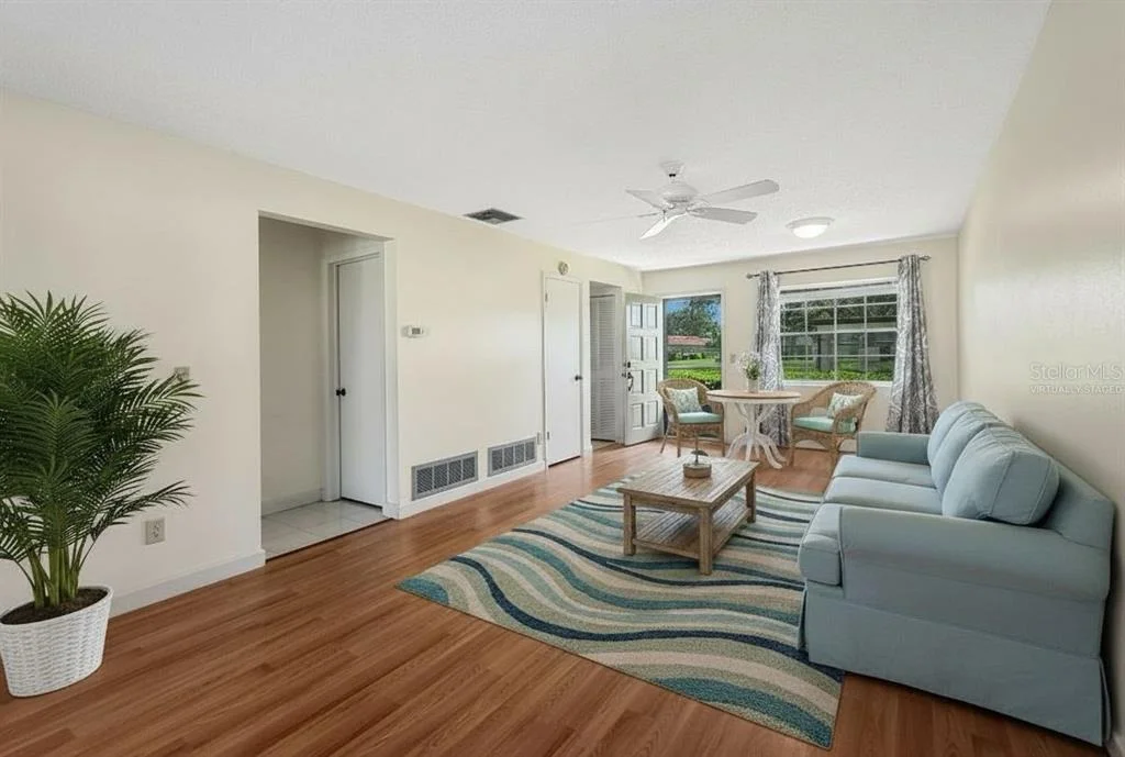 Photo of Unit 2F at 1701 PINEHURST ROAD