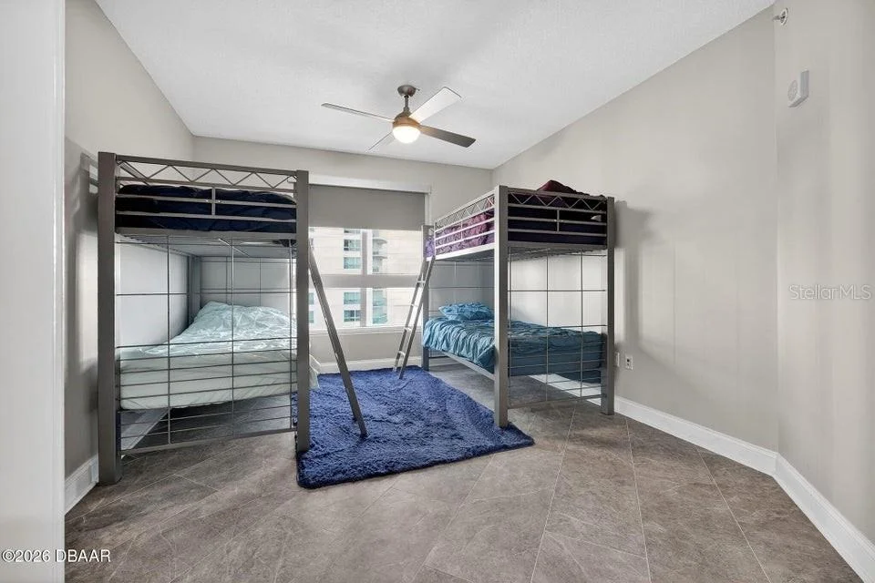 Photo of Unit 10021 at 231 RIVERSIDE DRIVE
