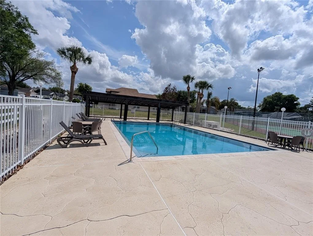Photo of 527 DURANGO LOOP STREET