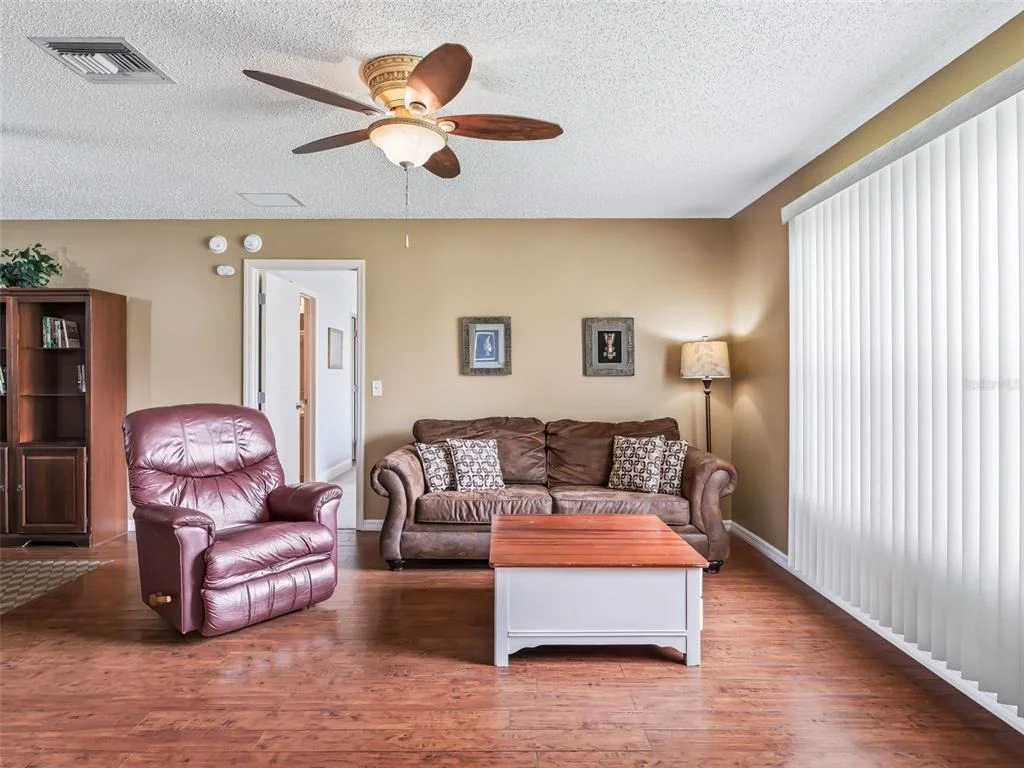 Photo of 897 LIVINGSTON LOOP