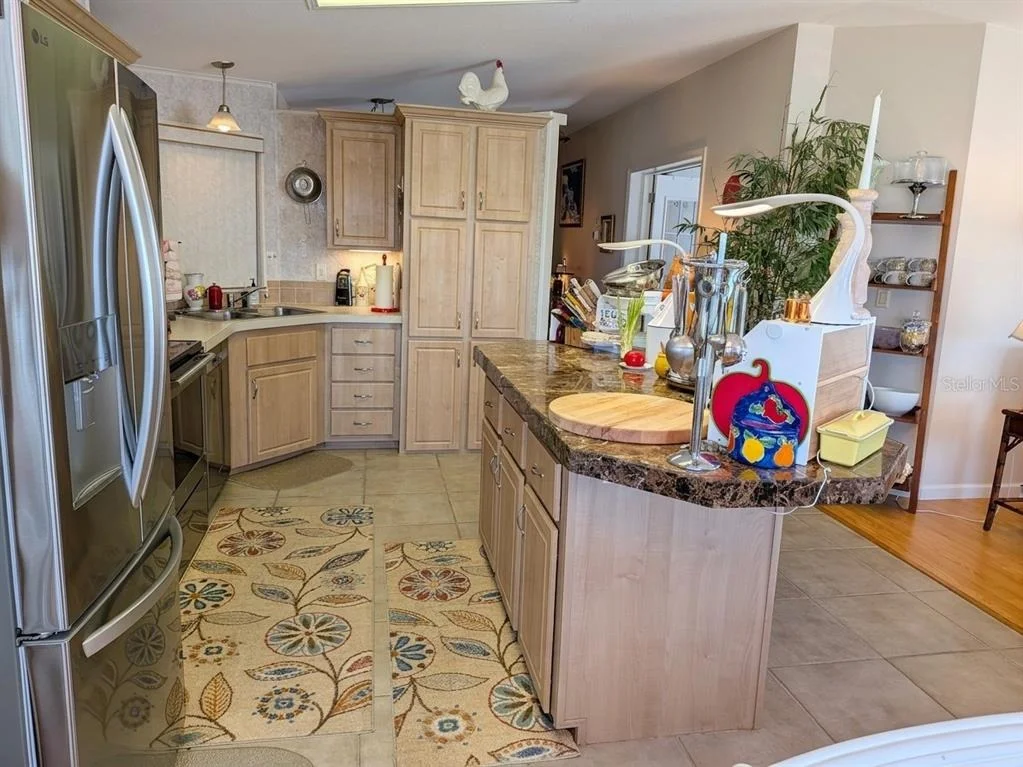 Photo of 34709 LAKE DRIVE N