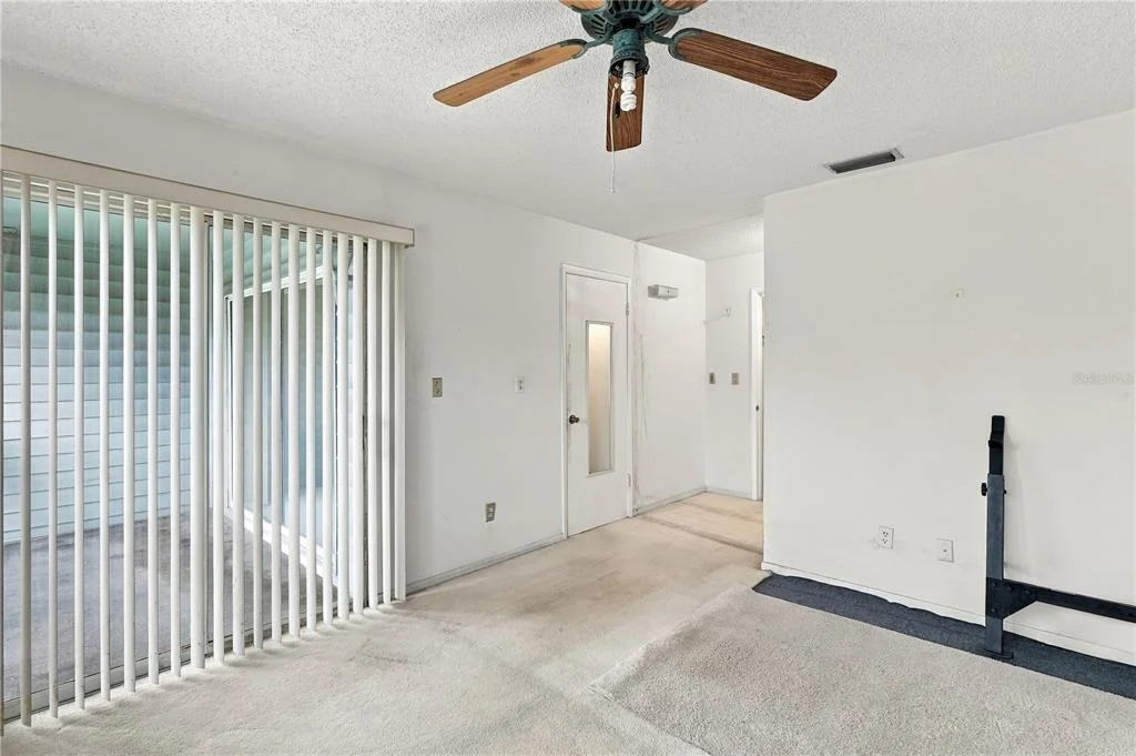Photo of Unit F13 at 313 DIRKSEN DRIVE