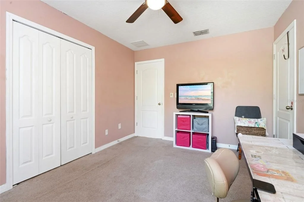 Photo of 6829 SUNDROP STREET