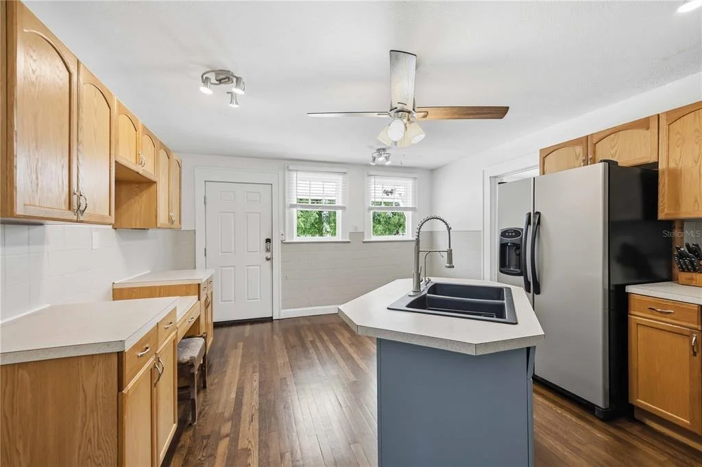 Photo of 815 SOLONA LOOP