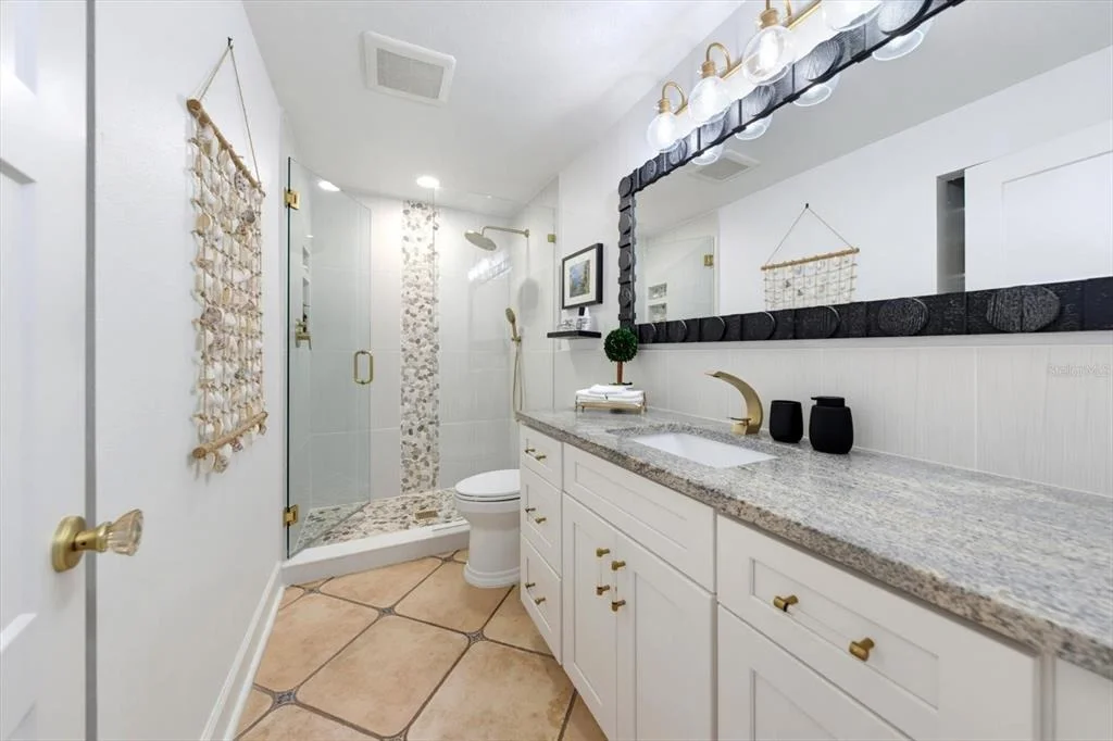 Photo of 407 HARBOR VIEW LANE