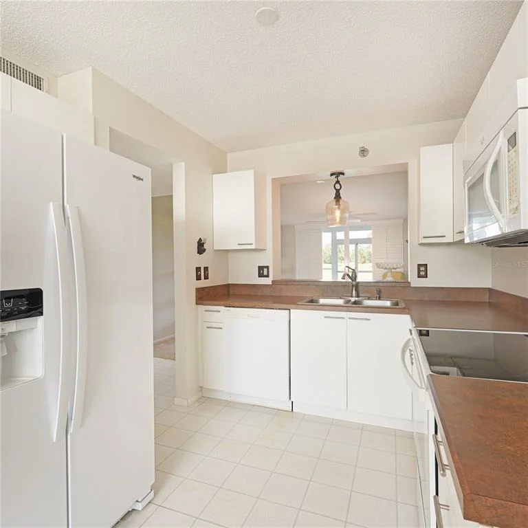 Photo of Unit 105 at 3780 PINEBROOK CIRCLE