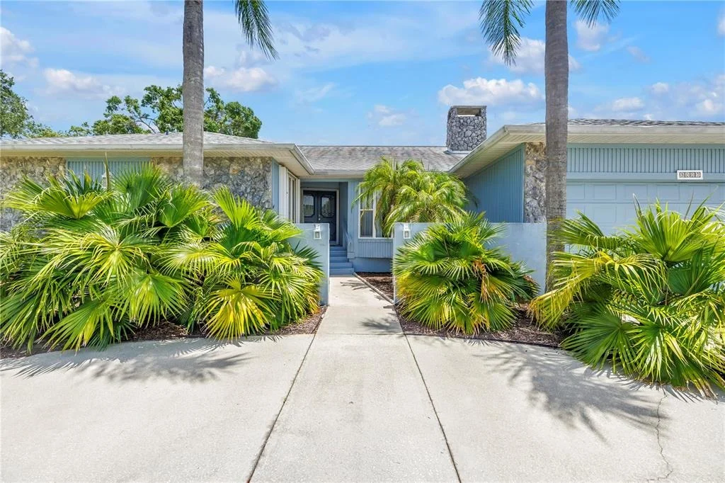Photo of 3000 HERON PLACE