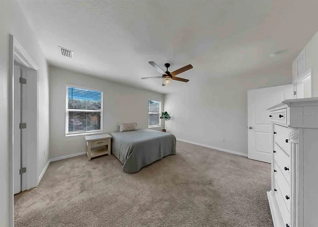 Photo of 16454 WOODSIDE GLEN