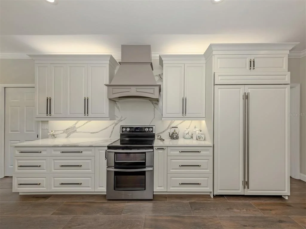 Photo of 143 WAYFOREST DRIVE