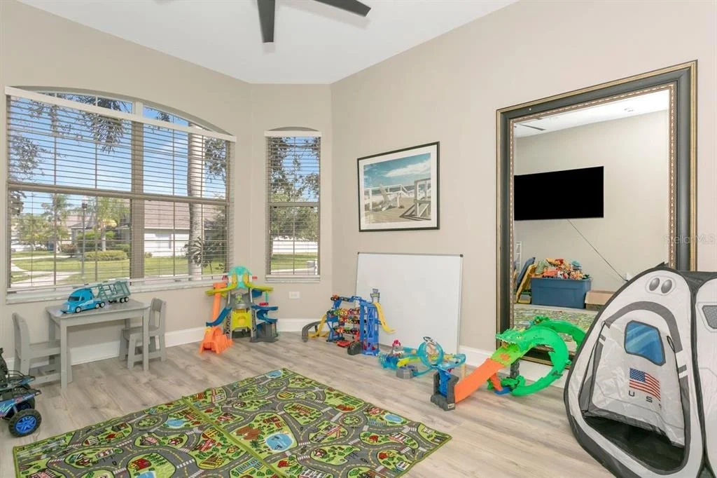 Photo of 501 STONE BRIAR DRIVE