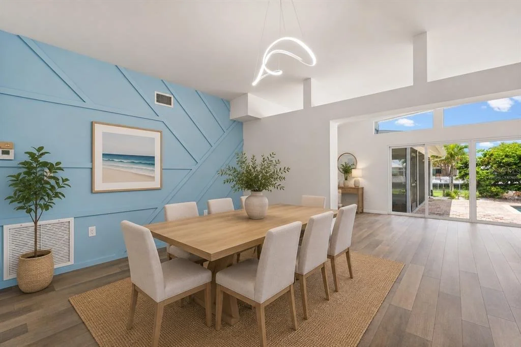 Photo of 528 KEY ROYALE DRIVE