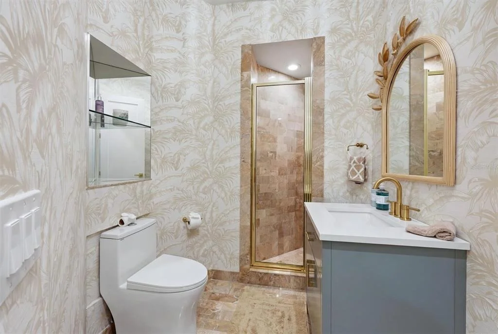 Photo of 216 BIRD KEY DRIVE