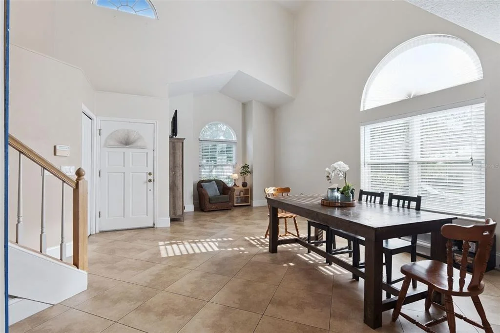 Photo of 1458 ROYAL CIRCLE