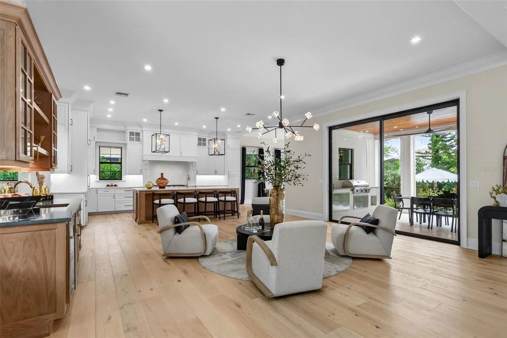 Photo of 656 TROPICAL CIRCLE