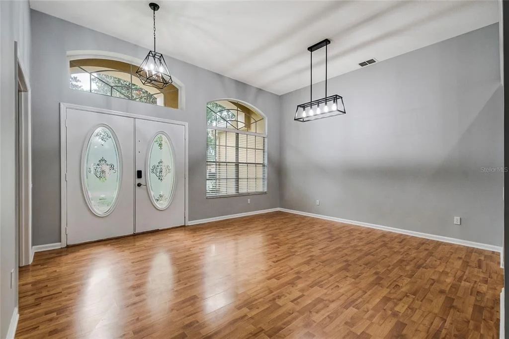 Photo of 116 OAK GROVE CIRCLE