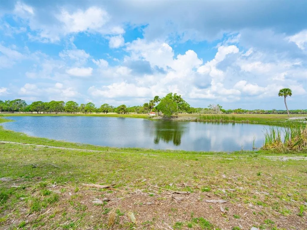 Photo of 600 N JACKSON ROAD