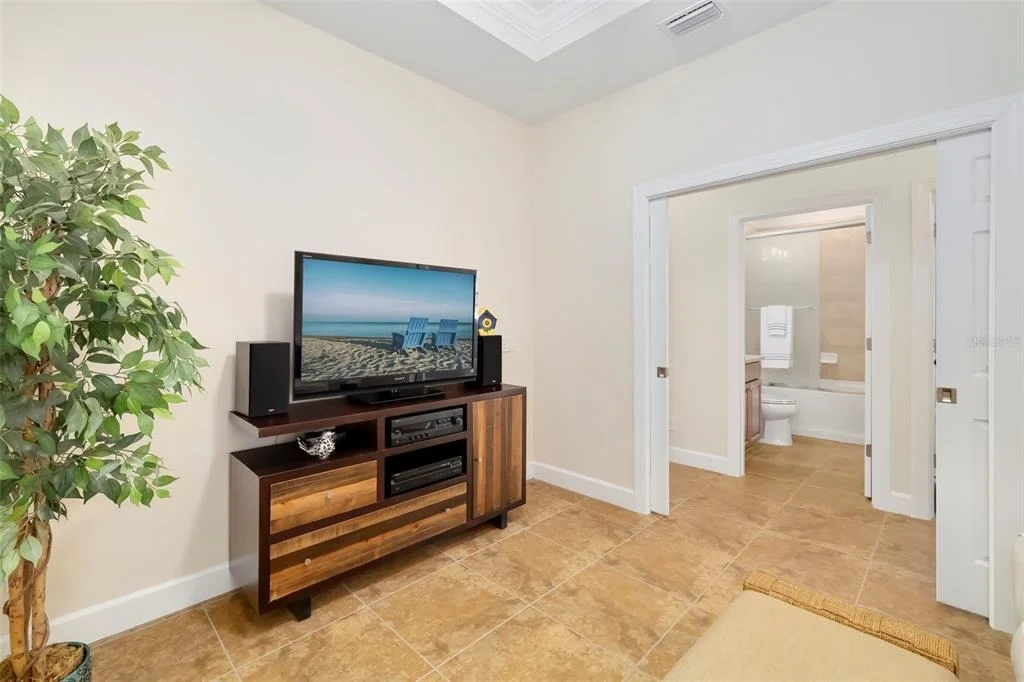 Photo of 292 CAPULET DRIVE