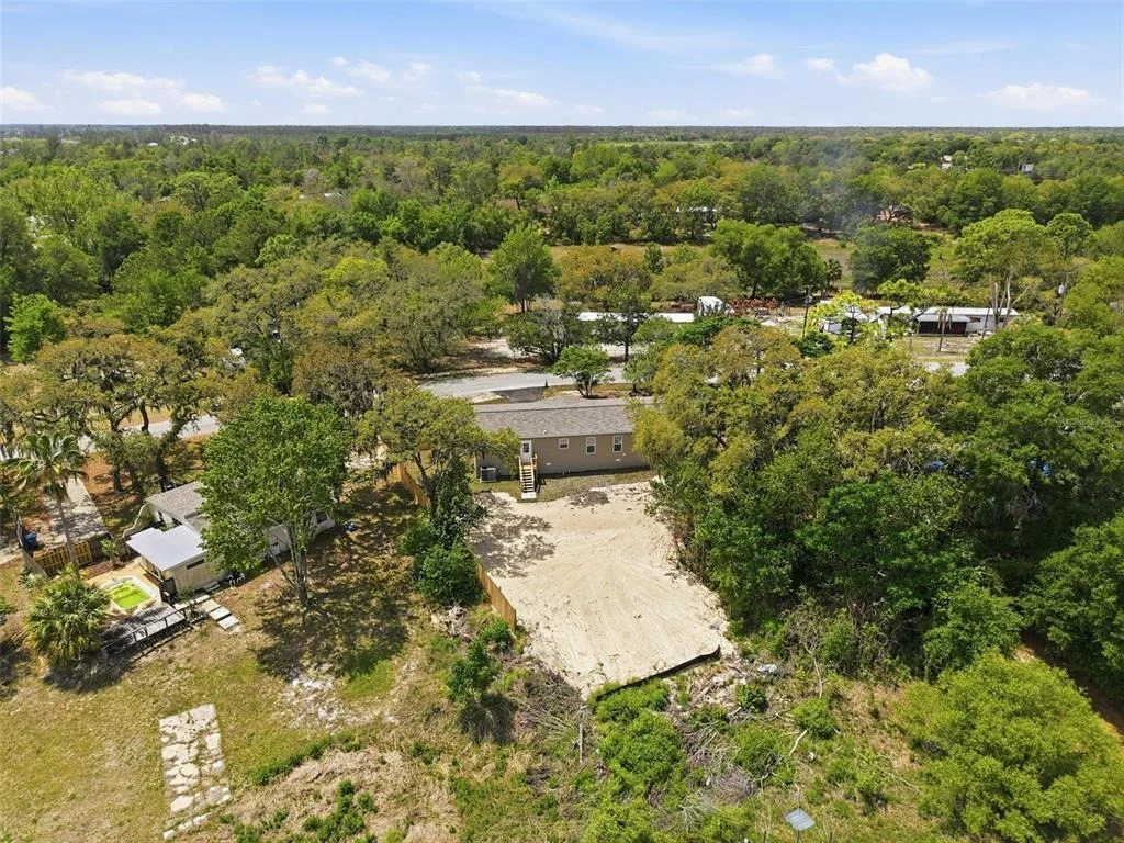 Photo of 9533 ROUND LAKE DRIVE