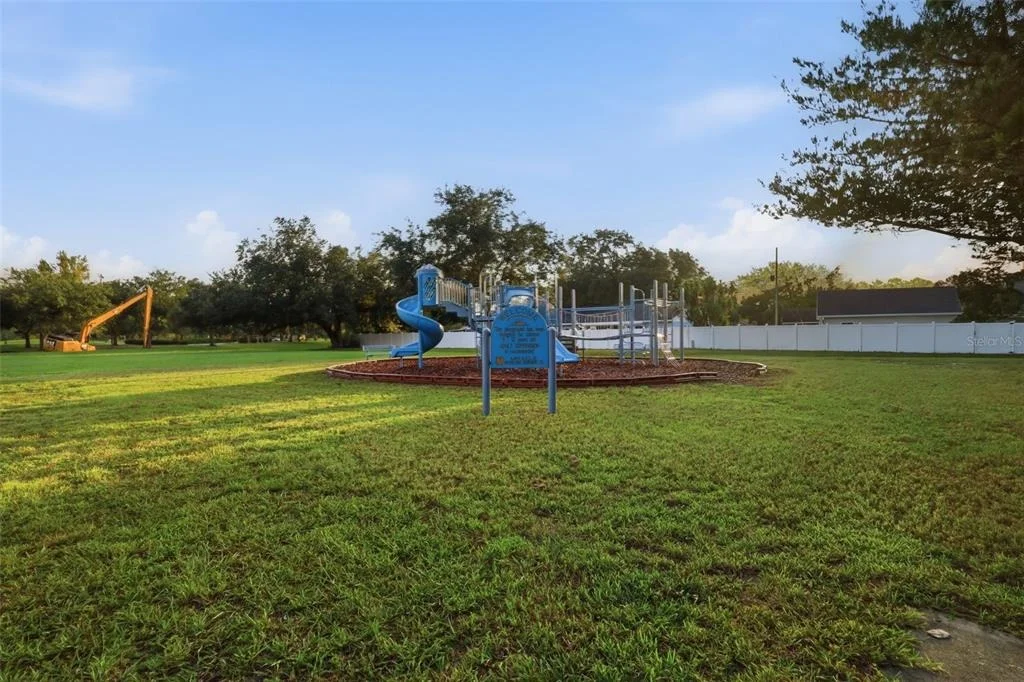 Photo of 8405 OAK BLUFF DRIVE